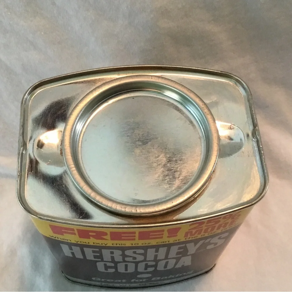 Hershey’s Cocoa Powder Vintage Tin, 10oz can Nice!